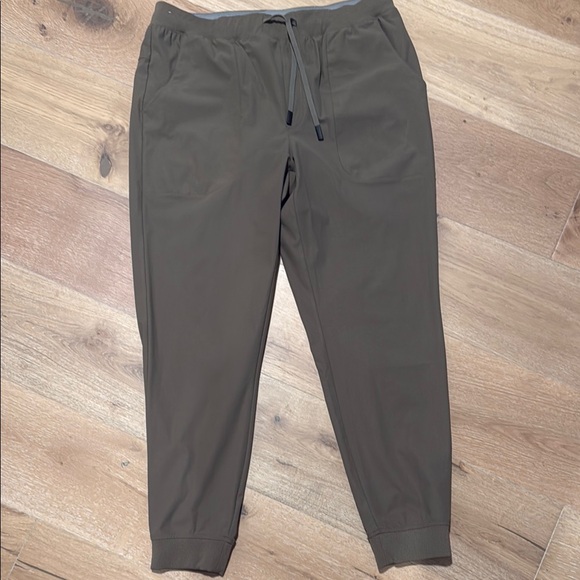 VRST Brown Jogger Sweatpants with Elastic Waistband SZ Large - Picture 1 of 4